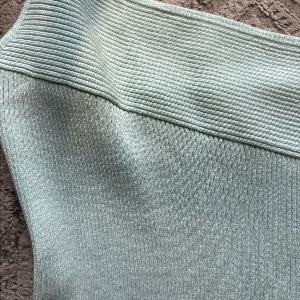 Elegant Mint Green One-Shoulder Dress - Picture 10 of 10
